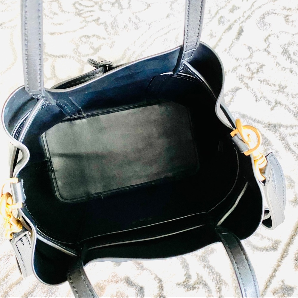 Tory Burch Black Block T Small Bucket Bag EUC - Picture 13 of 14